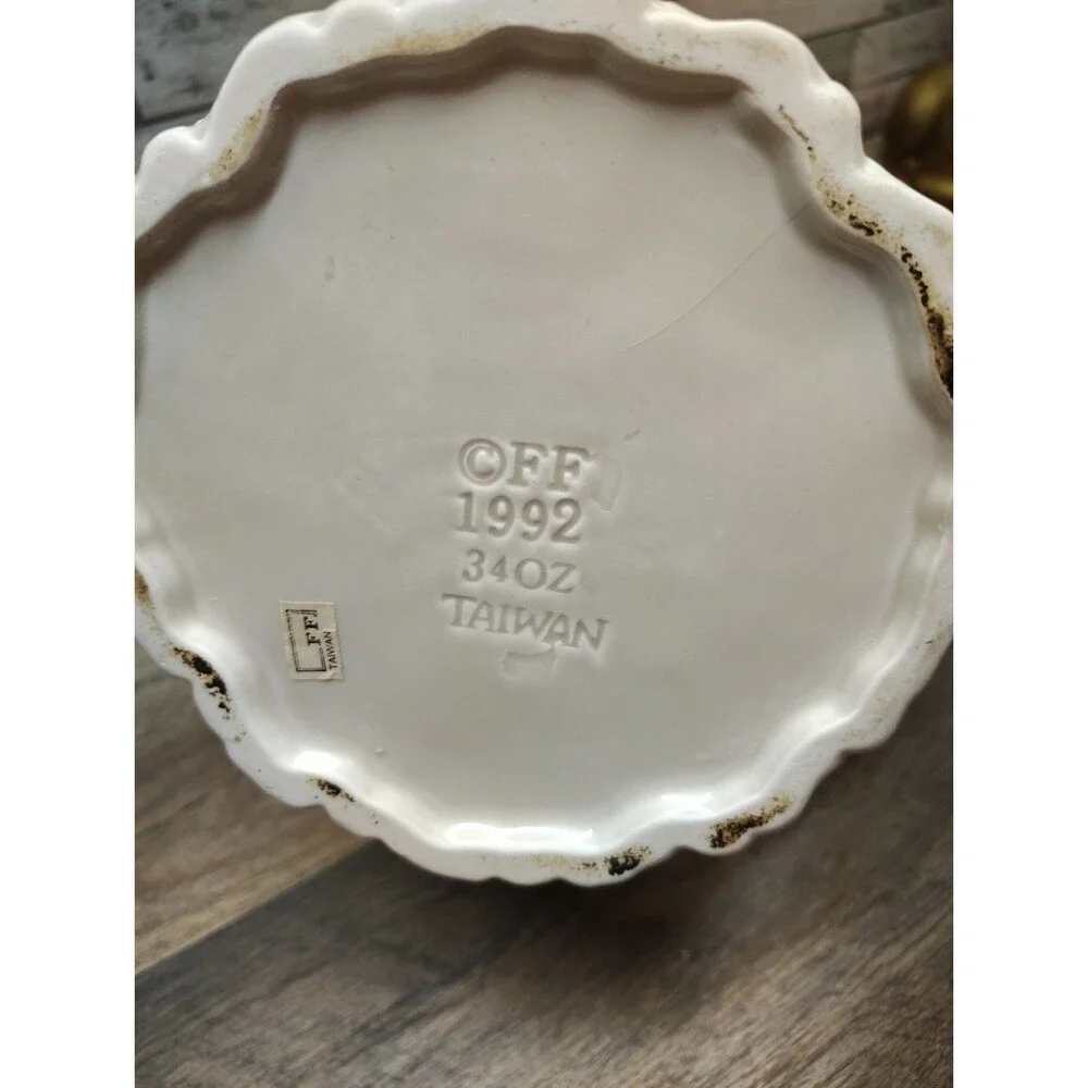 Vintage Fitz & Floyd 1992 34oz Knit Doily Christmas Teapot Cottage Core Granny - Picture 10 of 12